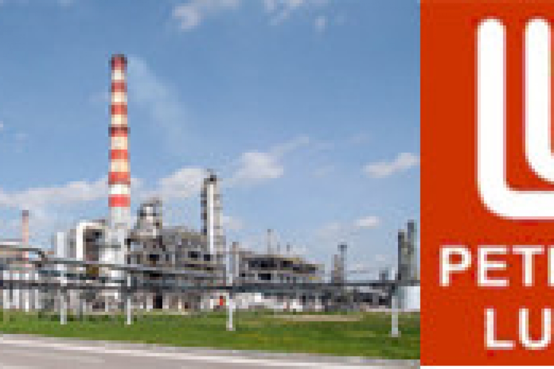 Ce i-au scris salariații Rafinăriei Petrotel Lukoil Ploiești primarului Adrian Dobre?